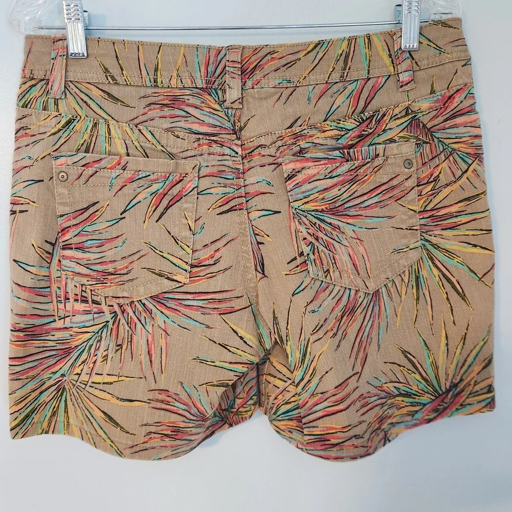 Sonoma Floral Denim Shorts Tan Colorful Hawaiian Mid Rise Stretch 10P NEW NWOT